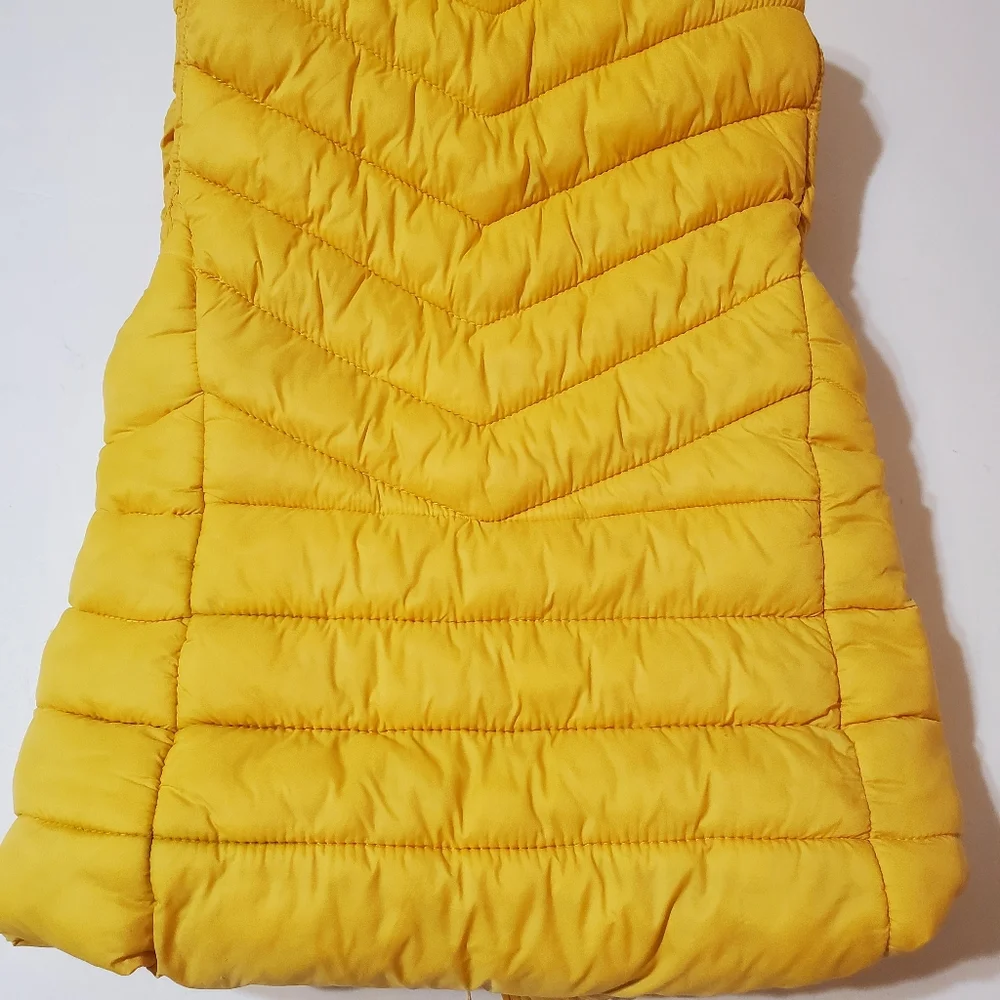 Zara Kids Girls Hooded Zipper Puffer Vest Size 6/7 Yellow